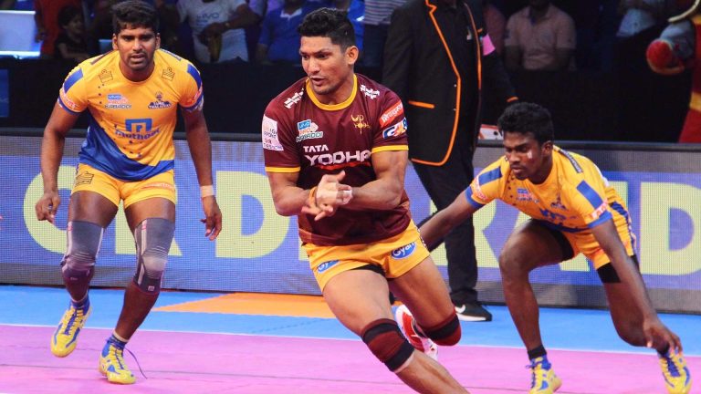 Pro Kabaddi League Season 8 जीत के साथ दबंग दिल्ली टॉप पर, यू मुम्बा और पटना को भी हुआ फायदा