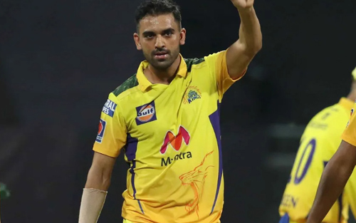 CSK suffered a loss of 14 crores चेन्नई का सबसे महंगा खिलाड़ी देगा धोखा! क्या CSK के 14 करोड़ होगें बर्बाद ?