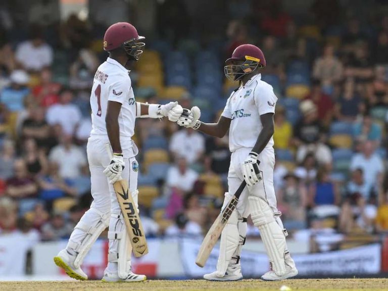 WI vs ENG 2nd Test Day 3 Stumps: तीसरे दिन ब्रैथवेट और ब्लैकवुड के शतकों ने इंग्लैंड को किया फ़्रस्ट्रेट