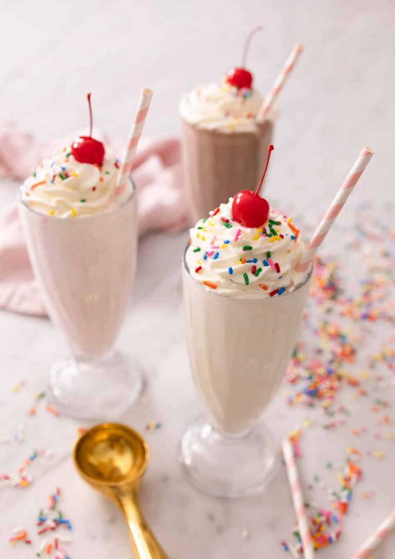 Milkshake At Home : घर पर ऐसा शानदार मिल्कशेक नहीं बनाया है तो आज ही ट्राई जरूर करें