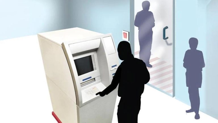 Cyber Criminal : अगर आप भी इस्तेमाल करते है ATM तो रहिये सावधान