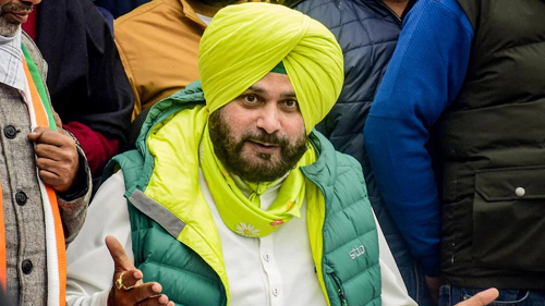 Navjot Singh Sidhu surrendered in Patiala Court after medical tests