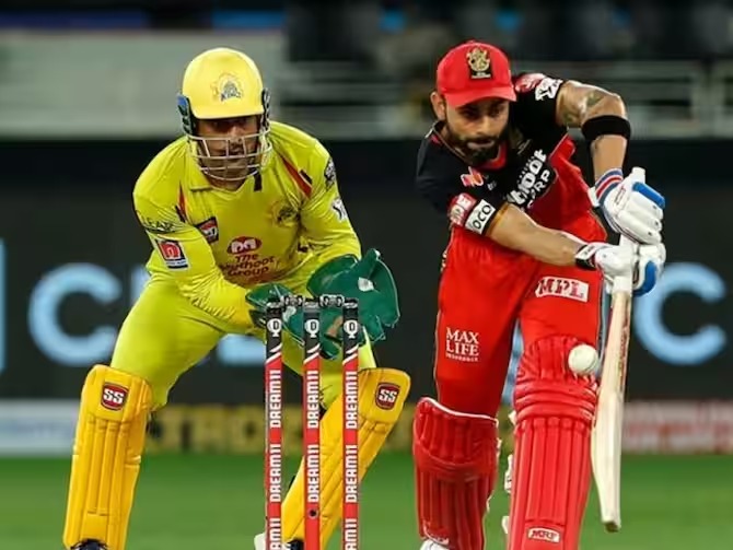 RCB vs CSK: चिन्नास्वामी स्टेडियम में CSK और RCB में होगा घमासान, जानें किसका पलड़ा भारी 