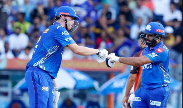 MI vs SRH: मुंबई इंडियंस ने हैदराबाद को 8 विकेट से हराया