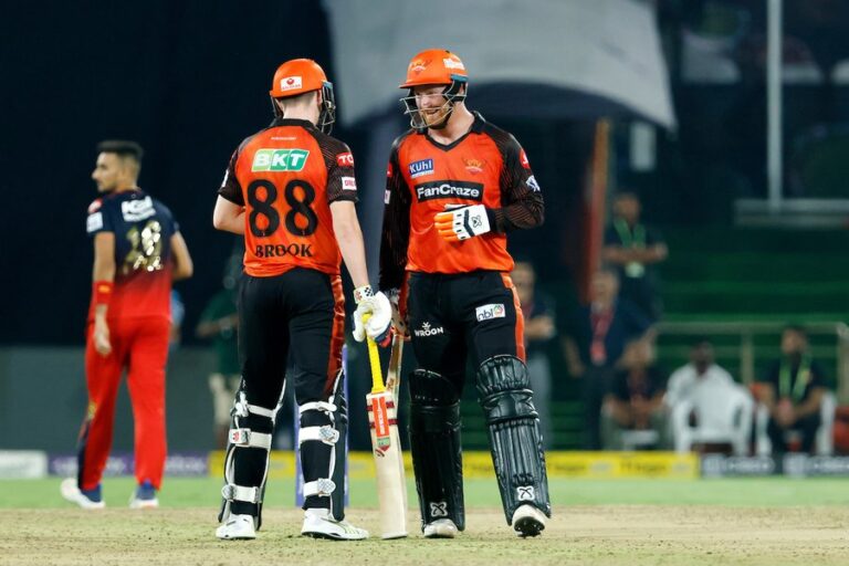 RCB vs SRH: हैदराबाद ने रॉयल चैलेंजर्स बेंगलुरु को दिया 187 रन का लक्ष्य