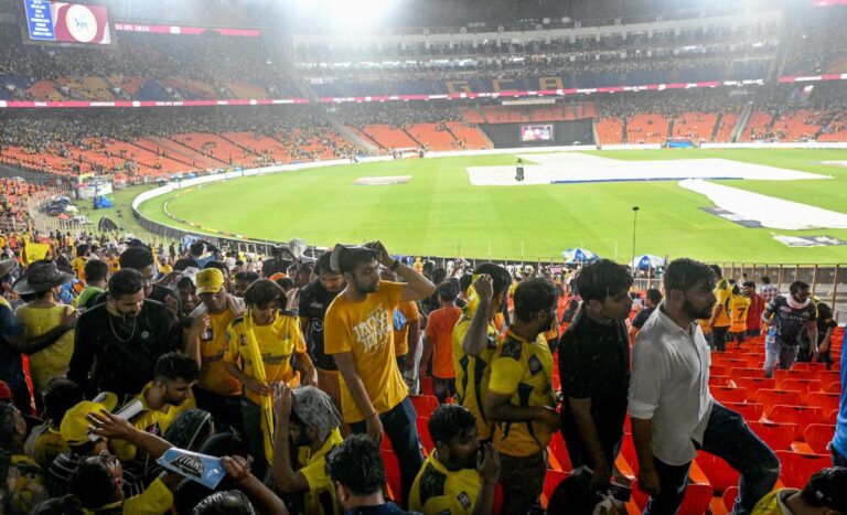 GT vs CSK: बारिश की वजह से रुका आईपीएल 2023 का फाइनल मैच, नहीं रुकी बारिश तो कल होगा मुकाबला