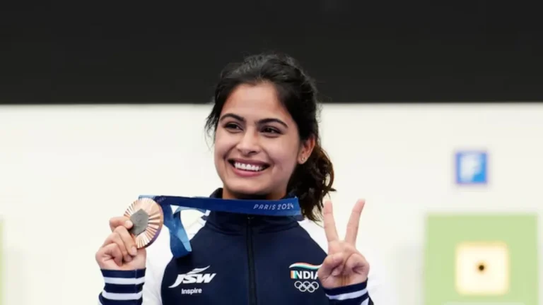 Manu Bhaker के इस अंदाज के कायल हुए लोग, वीडियो हुआ वायरल